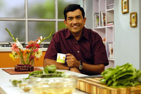 Chef Sanjeev Kapoor cooks up new career, in Bollywood